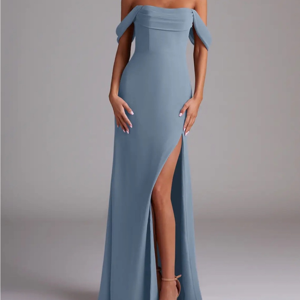 NWT Azazie Saige
Dusty Blue A-Line Off the Shoulder Chiffon Convertible Dress
